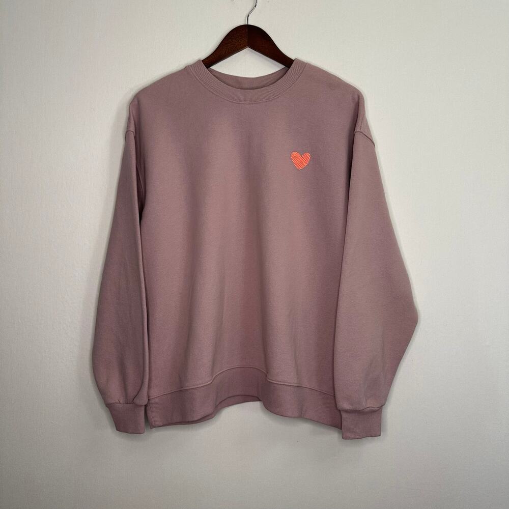 Wild Fable Size Large Mauvy Pink Oversized Sweatshirt with Orange Heart Detail